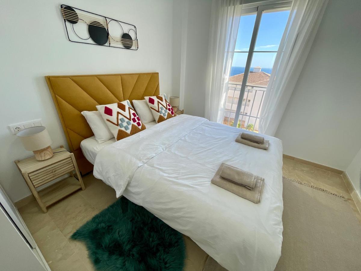 Hill Sea View Apartment マニルバ エクステリア 写真