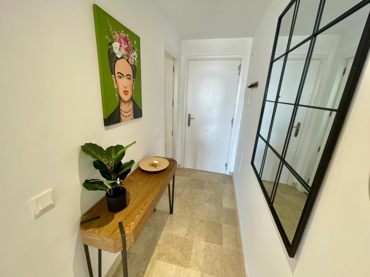 Hill Sea View Apartment マニルバ エクステリア 写真